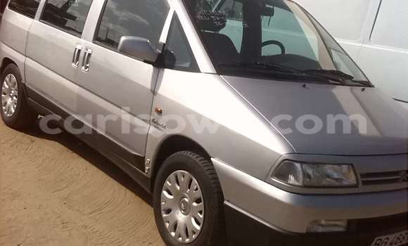 Sayi Na hannu Citroen 2CV Azurfa Mota in Cotonou a Benin