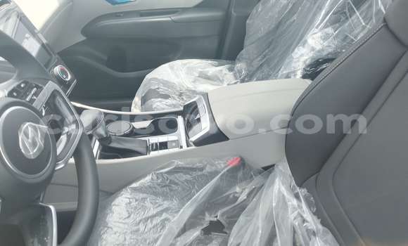 Ra Tuntun Hyundai Tucson Silver Ọkọ̀ in Cotonou ni Benin Ra Tuntun Hyundai Tucson Silver Ọkọ̀ in Cotonou ni Benin