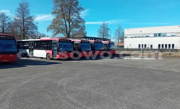 Acheter Occasion Utilitaire DAF CF Rouge à Cotonou, Benin Acheter Occasion Utilitaire DAF CF Rouge à Cotonou, Benin
