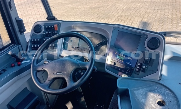 Acheter Occasion Utilitaire DAF CF Rouge à Cotonou, Benin Acheter Occasion Utilitaire DAF CF Rouge à Cotonou, Benin