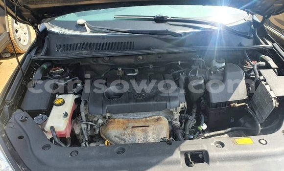 Ra Àlòkù Toyota RAV4 Black Ọkọ̀ in Porto Novo ni Benin Ra Àlòkù Toyota RAV4 Black Ọkọ̀ in Porto Novo ni Benin