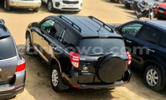 Ra Àlòkù Toyota RAV4 Black Ọkọ̀ in Porto Novo ni Benin Ra Àlòkù Toyota RAV4 Black Ọkọ̀ in Porto Novo ni Benin