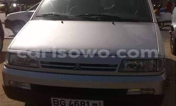 Ra Àlòkù Citroen 2CV Silver Ọkọ̀ in Cotonou ni Benin Ra Àlòkù Citroen 2CV Silver Ọkọ̀ in Cotonou ni Benin