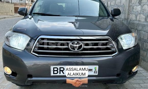 Ra Àlòkù Toyota Highlander Silver Ọkọ̀ in Cotonou ni Benin