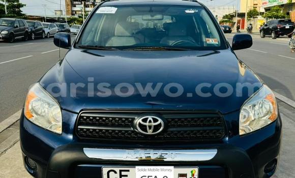 Sayi Na hannu Toyota RAV4 Blue Mota in Abomey Calavi a Benin Sayi Na hannu Toyota RAV4 Blue Mota in Abomey Calavi a Benin