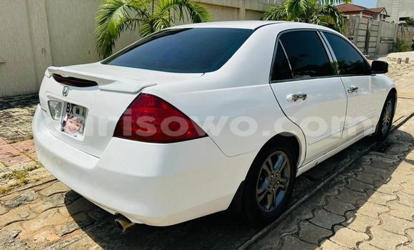 Buy Used Honda Accord White Car in Cotonou in Benign Buy Used Honda Accord White Car in Cotonou in Benign