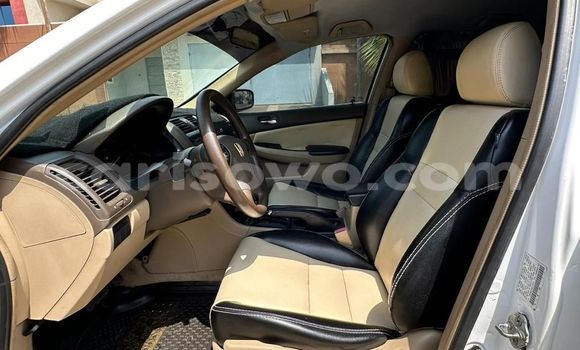 Buy Used Honda Accord White Car in Cotonou in Benign Buy Used Honda Accord White Car in Cotonou in Benign