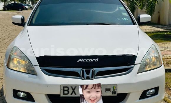 Buy Used Honda Accord White Car in Cotonou in Benign Buy Used Honda Accord White Car in Cotonou in Benign
