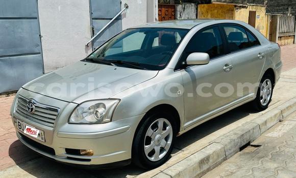 Ra Àlòkù Toyota Avensis Silver Ọkọ̀ in Cotonou ni Benin Ra Àlòkù Toyota Avensis Silver Ọkọ̀ in Cotonou ni Benin