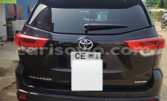 Ra Àlòkù Toyota Highlander Black Ọkọ̀ in Cotonou ni Benin Ra Àlòkù Toyota Highlander Black Ọkọ̀ in Cotonou ni Benin