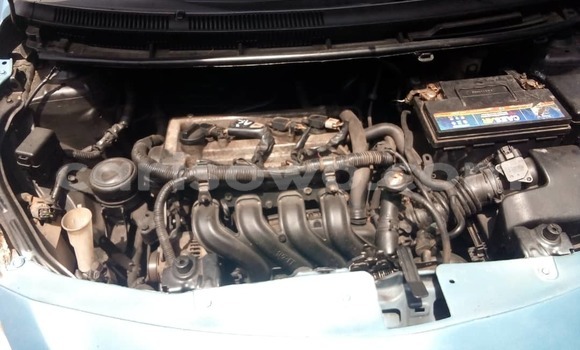 Sayi Na hannu Toyota Yaris Blue Mota in Cotonou a Benin Sayi Na hannu Toyota Yaris Blue Mota in Cotonou a Benin