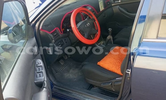 Acheter Occasion Voiture Toyota Avensis Bleu à Cotonou, Benin Acheter Occasion Voiture Toyota Avensis Bleu à Cotonou, Benin