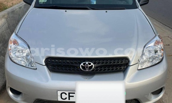 Buy Used Toyota Matrix Blue Car in Cotonou in Benign