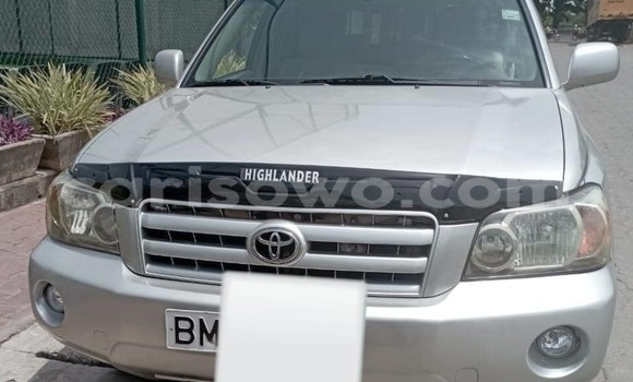 Ra Àlòkù Toyota Highlander Silver Ọkọ̀ in Cotonou ni Benin Ra Àlòkù Toyota Highlander Silver Ọkọ̀ in Cotonou ni Benin