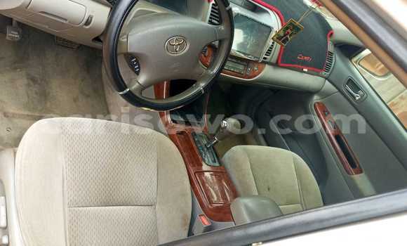 Sayi Na hannu Toyota Camry Azurfa Mota in Cotonou a Benin Sayi Na hannu Toyota Camry Azurfa Mota in Cotonou a Benin