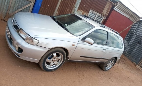 Sayi Na hannu Nissan Almera Azurfa Mota in Cotonou a Benin Sayi Na hannu Nissan Almera Azurfa Mota in Cotonou a Benin