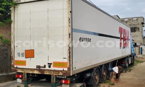 Sayi Na hannu Simca 1300/1500 Blue Mota in Cotonou a Benin Sayi Na hannu Simca 1300/1500 Blue Mota in Cotonou a Benin