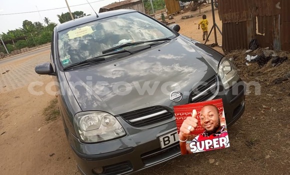 Ra Àlòkù Nissan Tino Black Ọkọ̀ in Abomey Calavi ni Benin Ra Àlòkù Nissan Tino Black Ọkọ̀ in Abomey Calavi ni Benin