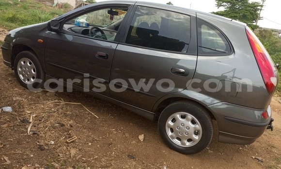 Ra Àlòkù Nissan Tino Black Ọkọ̀ in Abomey Calavi ni Benin Ra Àlòkù Nissan Tino Black Ọkọ̀ in Abomey Calavi ni Benin