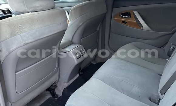 Ra Àlòkù Toyota Camry funfun Ọkọ̀ in Cotonou ni Benin Ra Àlòkù Toyota Camry funfun Ọkọ̀ in Cotonou ni Benin