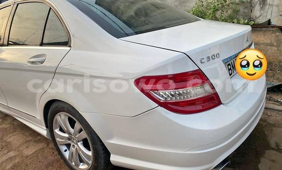 Ra Àlòkù Mercedes Viano funfun Ọkọ̀ in Cotonou ni Benin Ra Àlòkù Mercedes Viano funfun Ọkọ̀ in Cotonou ni Benin