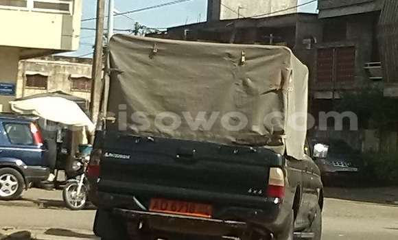 Ra Àlòkù Mitsubishi Pajero Alawọ ewe Ọkọ̀ in Cotonou ni Benin Ra Àlòkù Mitsubishi Pajero Alawọ ewe Ọkọ̀ in Cotonou ni Benin