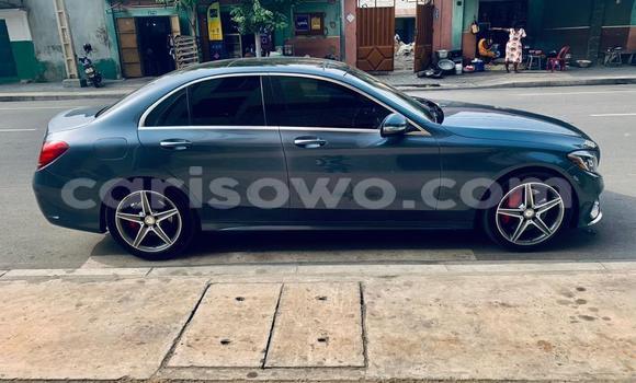 Buy Used Mercedes-Benz 300CD Blue Car in Cotonou in Benign Buy Used Mercedes-Benz 300CD Blue Car in Cotonou in Benign