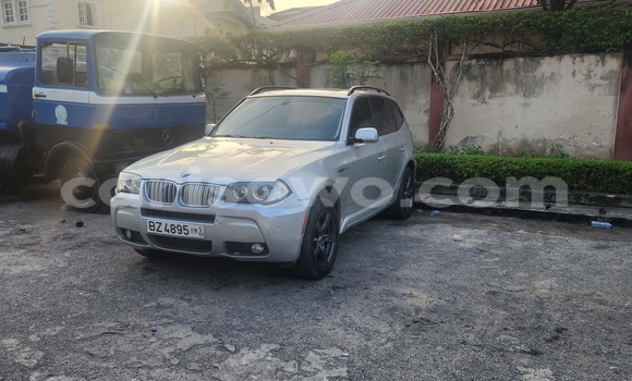 Sayi Na hannu BMW X3 Azurfa Mota in Cotonou a Benin
