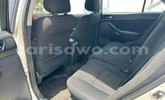 Acheter Occasion Voiture Toyota Avensis Gris à Cotonou, Benin Acheter Occasion Voiture Toyota Avensis Gris à Cotonou, Benin