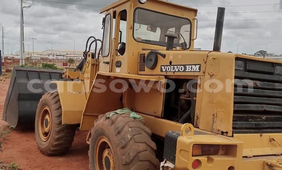 Ra Àlòkù Volvo F4 Miiran Ọkọ̀ akẹ́rù ńlá in Cotonou ni Benin Ra Àlòkù Volvo F4 Miiran Ọkọ̀ akẹ́rù ńlá in Cotonou ni Benin
