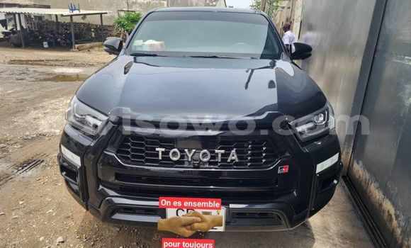 Sayi Na hannu Toyota Hilux Black Mota in Cotonou a Benin