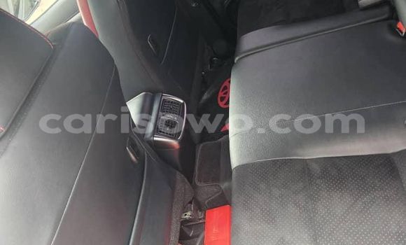 Sayi Na hannu Toyota Hilux Black Mota in Cotonou a Benin Sayi Na hannu Toyota Hilux Black Mota in Cotonou a Benin