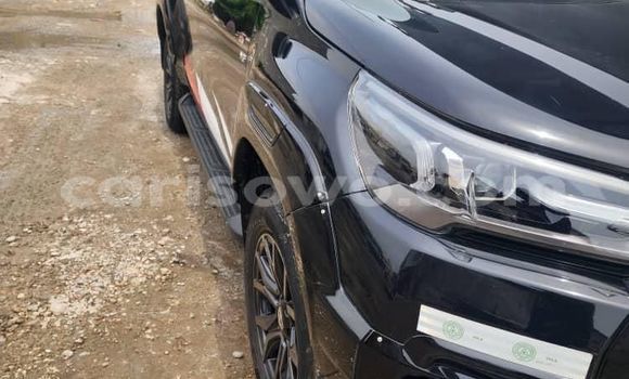 Sayi Na hannu Toyota Hilux Black Mota in Cotonou a Benin Sayi Na hannu Toyota Hilux Black Mota in Cotonou a Benin