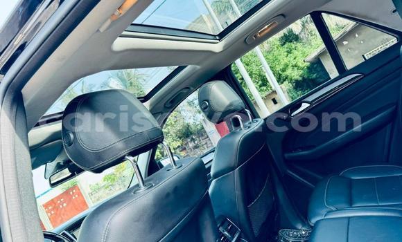 Sayi Na hannu Mercedes-Benz ML–Class Blue Mota in Cotonou a Benin Sayi Na hannu Mercedes-Benz ML–Class Blue Mota in Cotonou a Benin