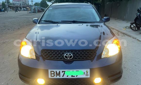 Sayi Na hannu Toyota Matrix Blue Mota in Cotonou a Benin