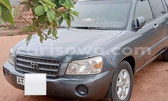 Sayi Na hannu Toyota Highlander Blue Mota in Cotonou a Benin Sayi Na hannu Toyota Highlander Blue Mota in Cotonou a Benin