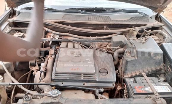 Sayi Na hannu Toyota Highlander Blue Mota in Cotonou a Benin Sayi Na hannu Toyota Highlander Blue Mota in Cotonou a Benin