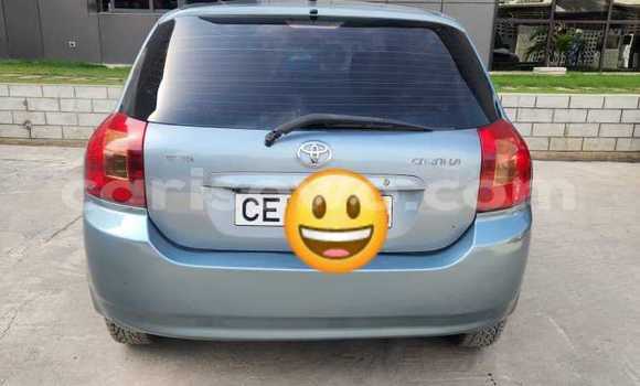 Sayi Na hannu Toyota Corolla Blue Mota in Cotonou a Benin