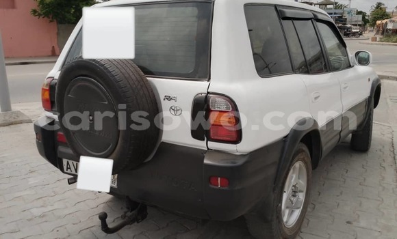 Buy Used Toyota RAV4 White Car in Cotonou in Benign