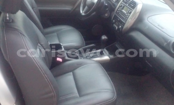 Acheter Occasion Voiture Toyota RAV4 Gris à Cotonou, Benin Acheter Occasion Voiture Toyota RAV4 Gris à Cotonou, Benin