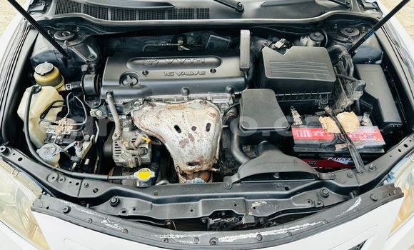 Ra Àlòkù Toyota Camry funfun Ọkọ̀ in Cotonou ni Benin Ra Àlòkù Toyota Camry funfun Ọkọ̀ in Cotonou ni Benin