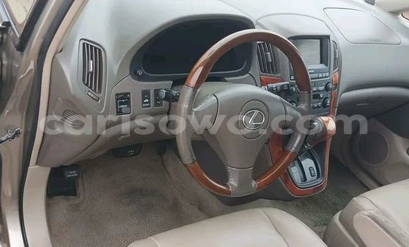 Sayi Sabo Lexus RX 300 M Mota in Cotonou a Benin Sayi Sabo Lexus RX 300 M Mota in Cotonou a Benin