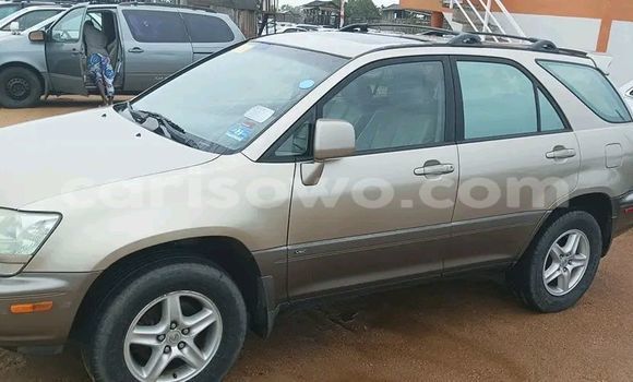 Sayi Sabo Lexus RX 300 M Mota in Cotonou a Benin Sayi Sabo Lexus RX 300 M Mota in Cotonou a Benin