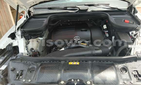 Ra Àlòkù Mercedes-Benz GLE funfun Ọkọ̀ in Cotonou ni Benin Ra Àlòkù Mercedes-Benz GLE funfun Ọkọ̀ in Cotonou ni Benin