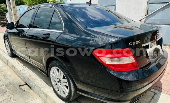 Sayi Na hannu Mercedes-Benz C–Class Black Mota in Cotonou a Benin