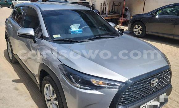 Acheter Occasion Voiture Toyota Crown Gris à Cotonou, Benin Acheter Occasion Voiture Toyota Crown Gris à Cotonou, Benin