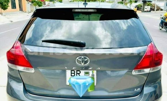 Buy Used Toyota Venza Silver Car in Cotonou in Benign Buy Used Toyota Venza Silver Car in Cotonou in Benign