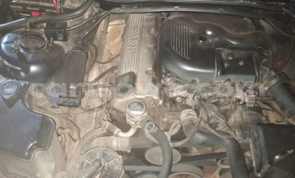 Ra Àlòkù BMW 3–Series Silver Ọkọ̀ in Cotonou ni Benin Ra Àlòkù BMW 3–Series Silver Ọkọ̀ in Cotonou ni Benin