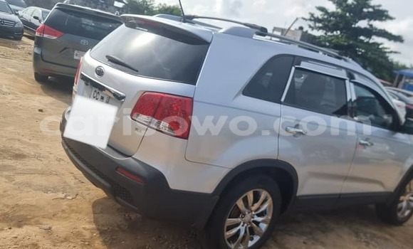 Sayi Na hannu Kia Sorento Azurfa Mota in Cotonou a Benin Sayi Na hannu Kia Sorento Azurfa Mota in Cotonou a Benin