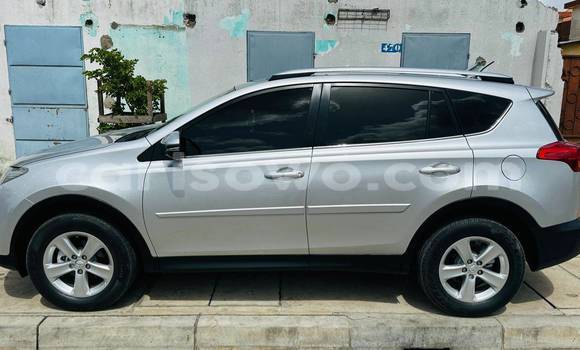 Ra Àlòkù Toyota RAV4 Miiran Ọkọ̀ in Cotonou ni Benin Ra Àlòkù Toyota RAV4 Miiran Ọkọ̀ in Cotonou ni Benin